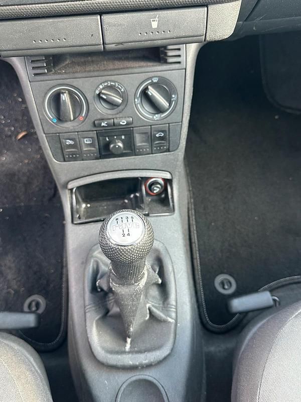 Gebraucht VW Lupo 60 PS (44 kW) 2005 Grau Kleinwagen