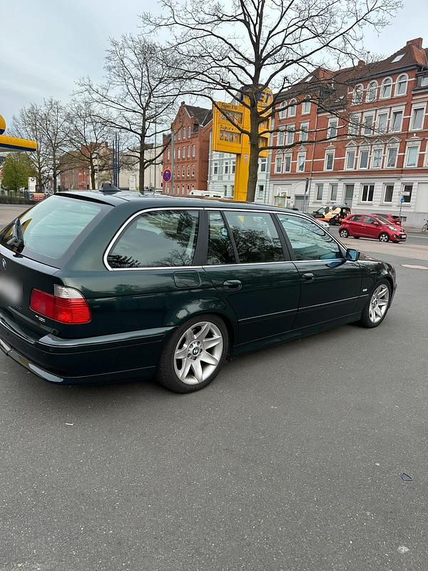 Gebraucht BMW 525 192 PS (141 kW) 2002 Kombi