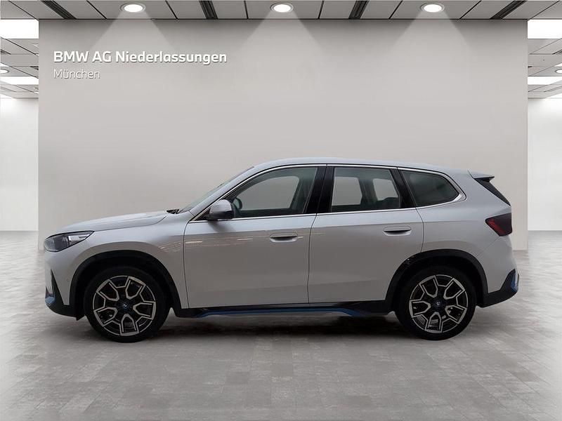 Gebraucht BMW iX1 xLine 200 kW (272 PS) 2023 Weiß SUV