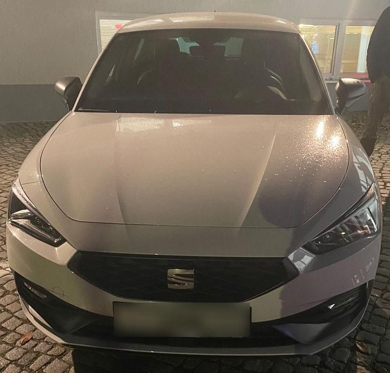 Second-hand Seat Leon FR 150 CP (110 kW) 2021 Alb Berlinǎ