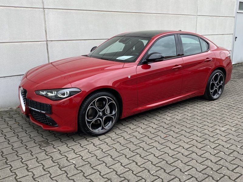Gebraucht Alfa Romeo Giulia Ti 209 PS (153 kW) 2023 Rosso alfa, uni Limousine