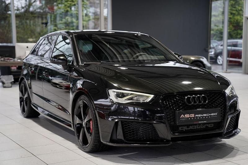 Gebraucht Audi RS3 Sport 451 PS (331 kW) 2016 Schwarz Limousine