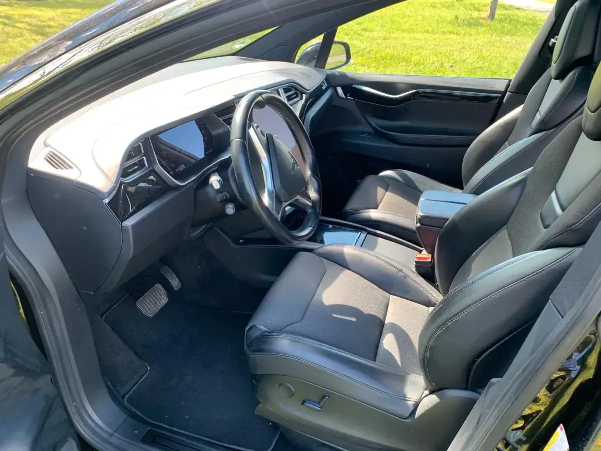 Gebraucht Tesla Model X 244 kW (333 PS) 2017 Schwarz SUV