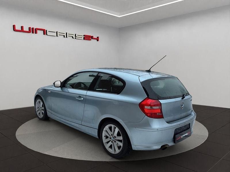 Gebraucht BMW 118 Lifestyle 143 PS (105 kW) 2010 Blau Kleinwagen