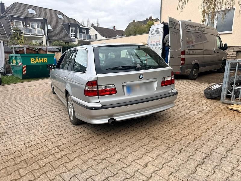 Gebraucht BMW 523 170 PS (125 kW) 1999 Silber Kombi