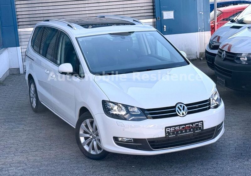 Weiß Gebraucht 2012 VW Sharan Highline Van / Kleinbus | 14.898 € (Fairer Preis) - Bild 1/4