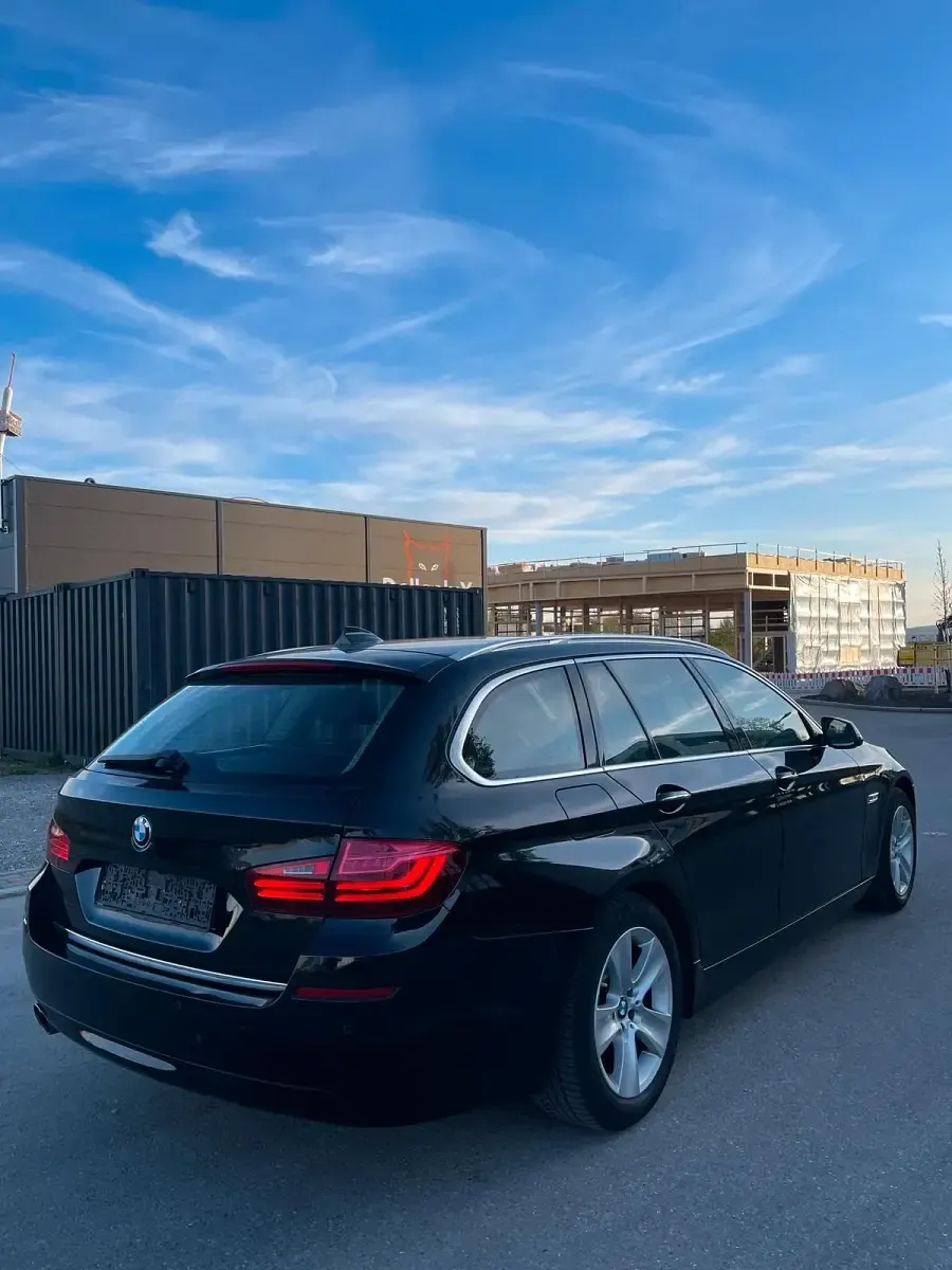 Gebraucht BMW 530 258 PS (189 kW) 2016 Schwarz Kombi