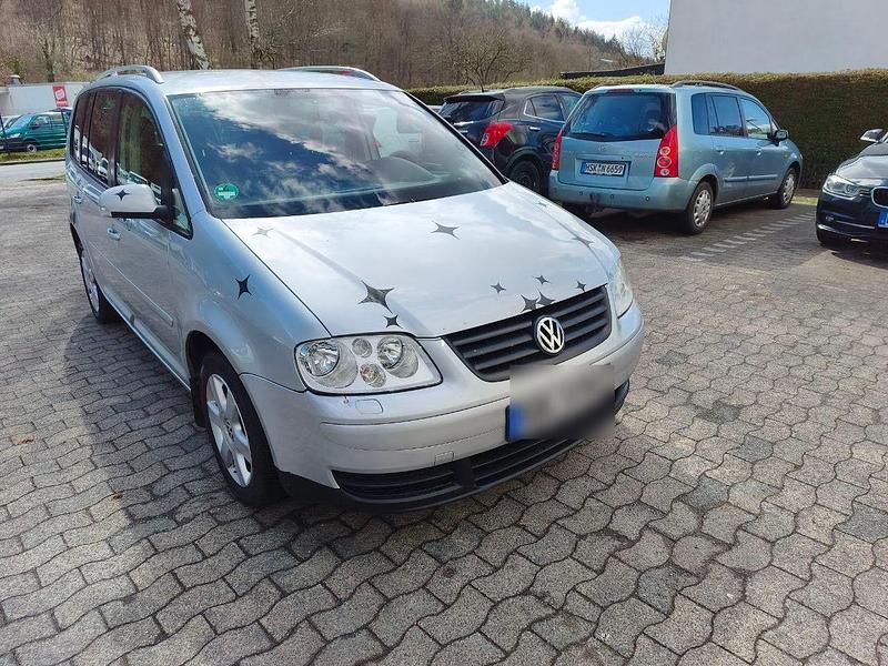 Gebraucht VW Touran Basis 101 PS (74 kW) 2004 Silber Van / Kleinbus