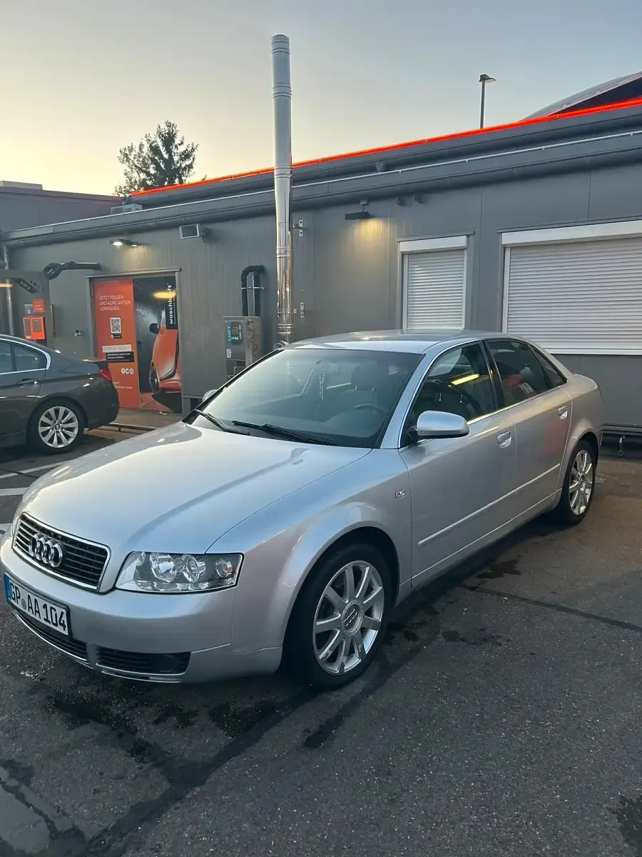 Gebraucht Audi A4 S-Line 163 PS (119 kW) 2003 Silber Limousine