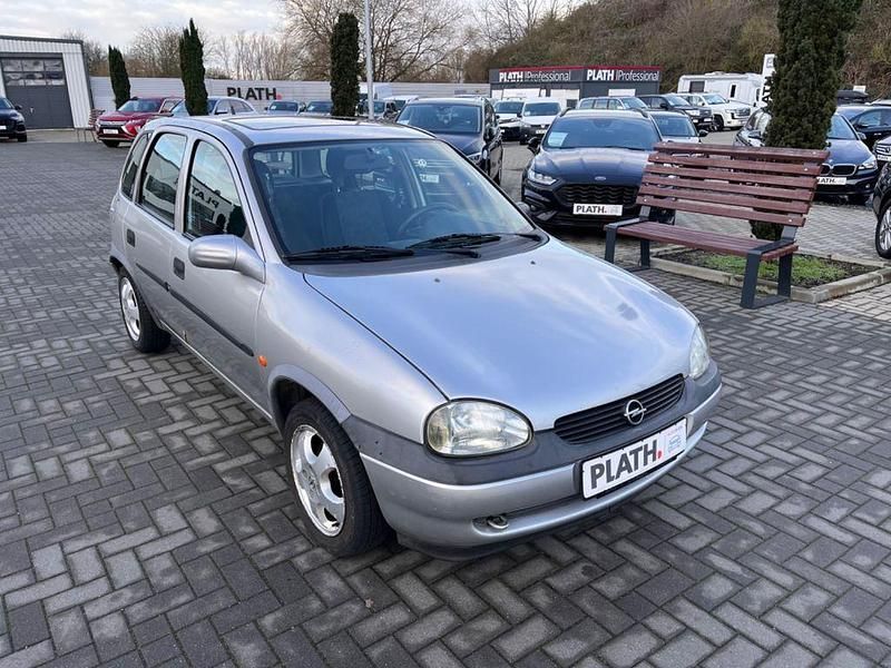 Gebraucht Opel Corsa 65 PS (47 kW) 1999 Silber Kleinwagen