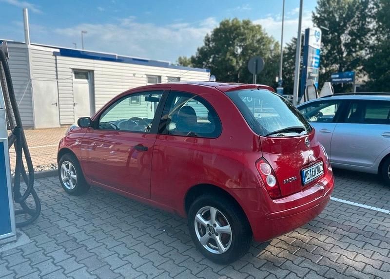 Gebraucht Nissan Micra 58 PS (42 kW) 2009 Rot Kleinwagen