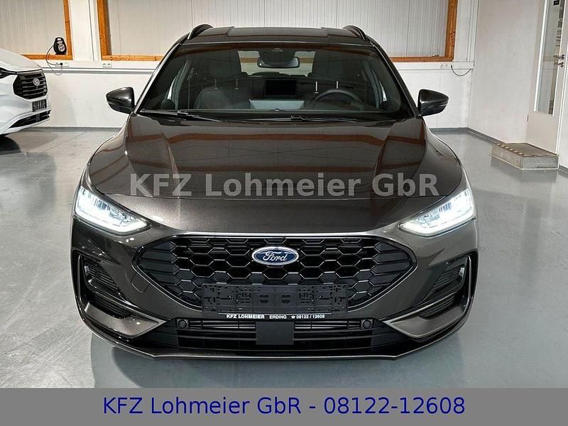 Nowe Ford Focus ST-Line X 155 KM (114 kW) 2025 Szary Sedan/Limuzyna