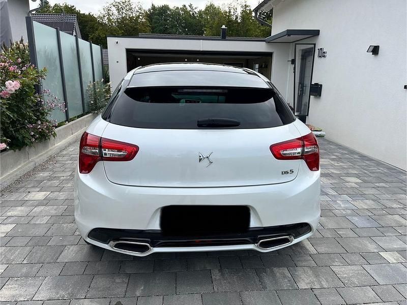 Gebraucht DS Automobiles DS5 179 PS (131 kW) 2017 Weiß Kleinwagen