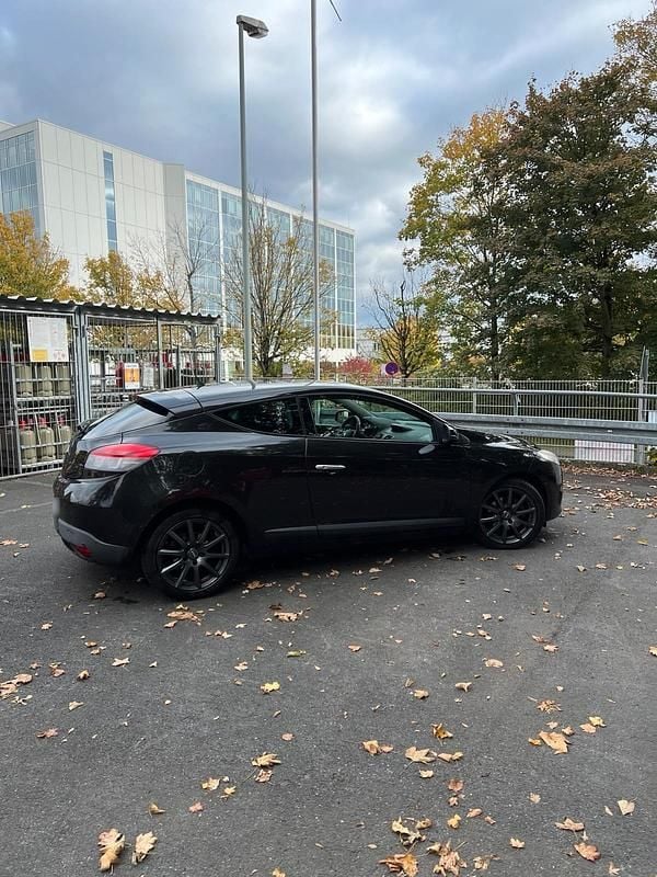 Gebraucht Renault Mégane Coupé 131 PS (96 kW) 2010 Schwarz Coupé