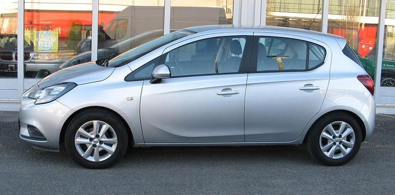Gebraucht Opel Corsa Edition 90 PS (66 kW) 2016 Silber Kleinwagen