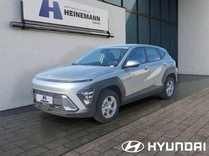 Shimmering silver Neu 2025 Hyundai Kona SUV | 21.850 € (Superpreis) - Bild 1/4