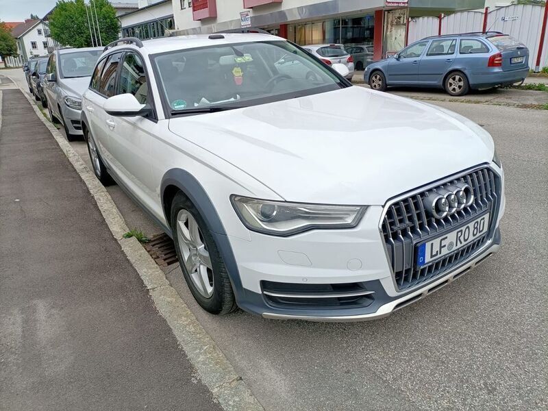 Weiß Gebraucht 2015 Audi A6 Allroad Kombi | 10.800 € (Fairer Preis) - Bild 1/4