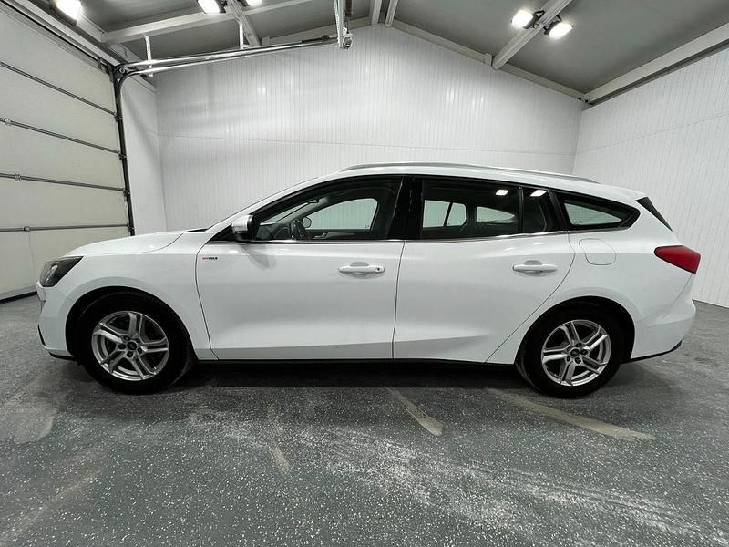 Gebraucht Ford Focus 120 PS (88 kW) 2021 Weiß Kombi
