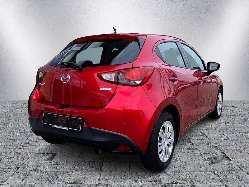 Gebraucht Mazda 2 Center-Line 75 PS (55 kW) 2019 Rot Limousine