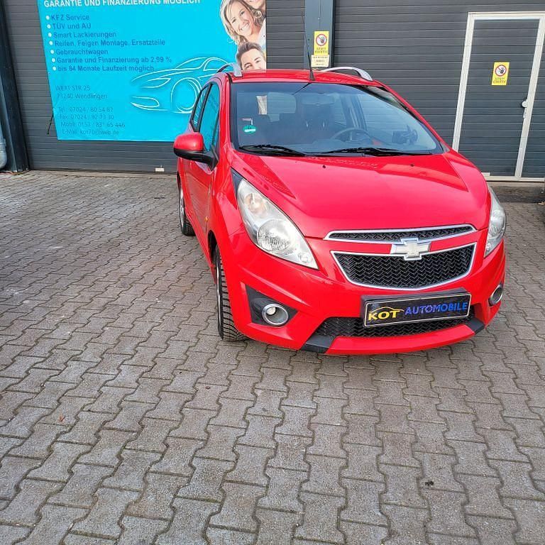 Gebraucht Chevrolet Spark 82 PS (60 kW) 2010 Rot Kleinwagen