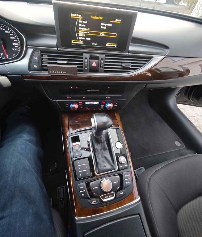 Gebraucht Audi A6 Comfort 177 PS (130 kW) 2014 Schwarz Kombi