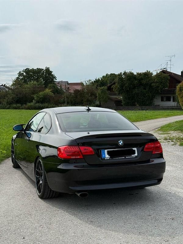 Gebraucht BMW 320 Performance 170 PS (125 kW) 2007 Schwarz Coupé