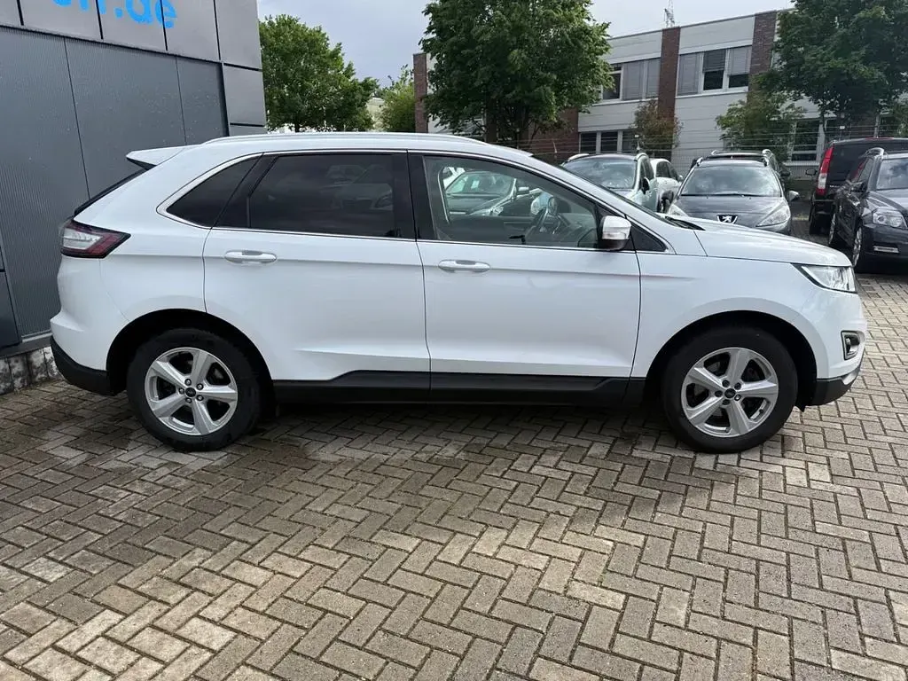 Gebraucht Ford Edge Titanium 209 PS (153 kW) 2017 Weiß SUV