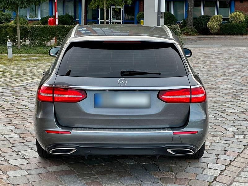 Gebraucht Mercedes E350 AMG 258 PS (189 kW) 2017 Grau Kombi