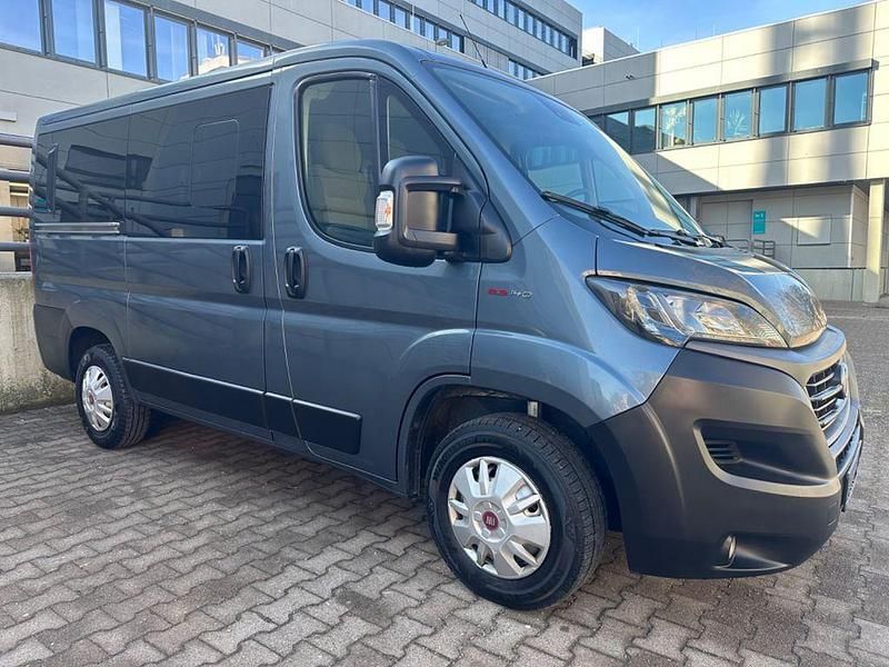 Gebraucht Fiat Ducato 140 PS (102 kW) 2019 Grau Van
