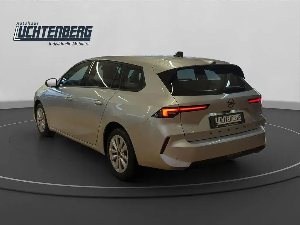 Ny Opel Astra Edition 131 HK (96 kW) 2026 Sølv Sedan