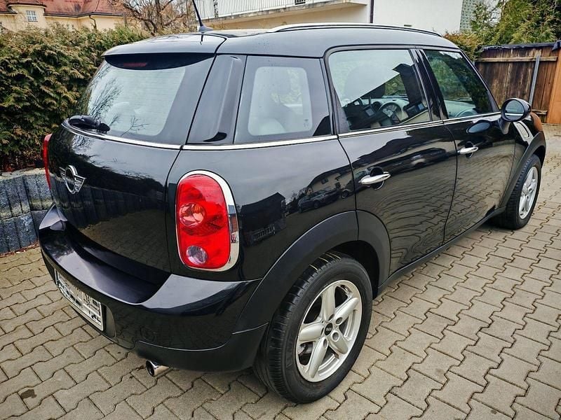 Gebraucht Mini ONE 98 PS (72 kW) 2011 Schwarz Kleinwagen