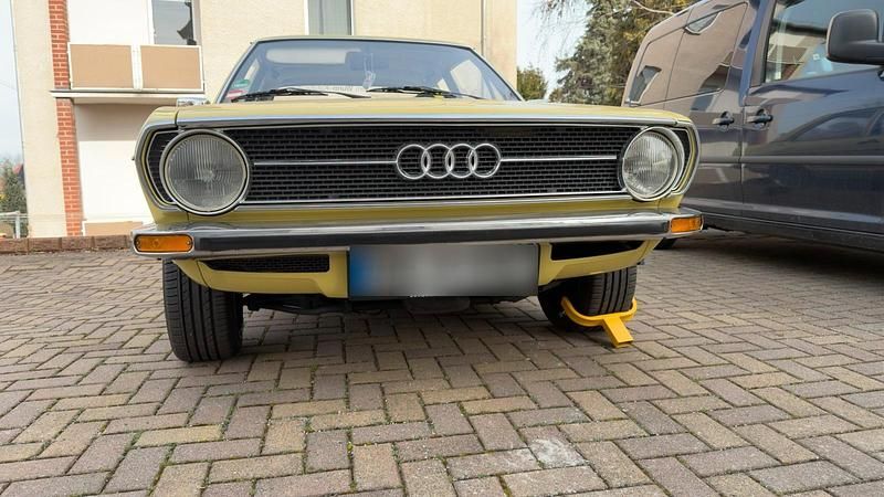 Gebraucht Audi 80 54 PS (39 kW) 1972 Gelb Limousine