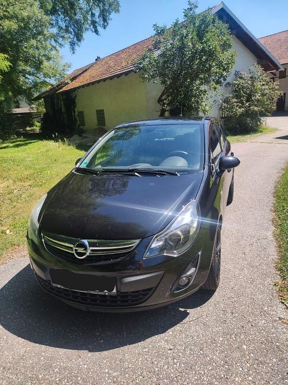 Gebraucht Opel Corsa Innovation 101 PS (74 kW) 2013 Schwarz Kleinwagen