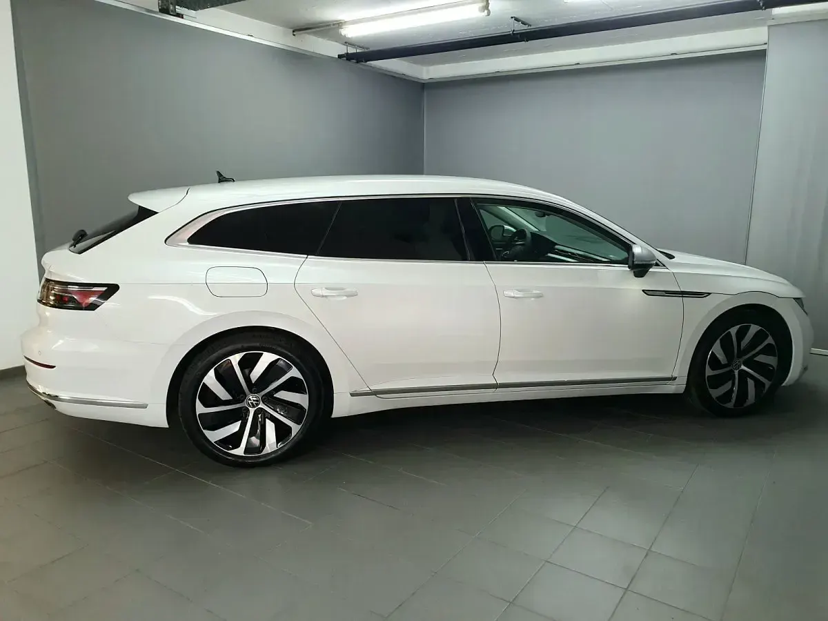 Gebraucht VW Arteon Elegance 200 PS (147 kW) 2022