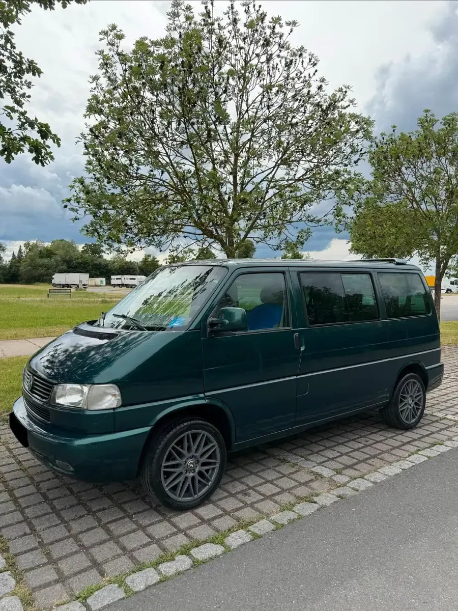 Gebraucht VW Multivan 102 PS (75 kW) 2000 Grün Van / Kleinbus
