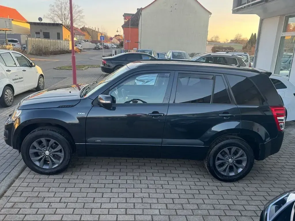 Gebraucht Suzuki Vitara Comfort 129 PS (94 kW) 2014 Schwarz SUV