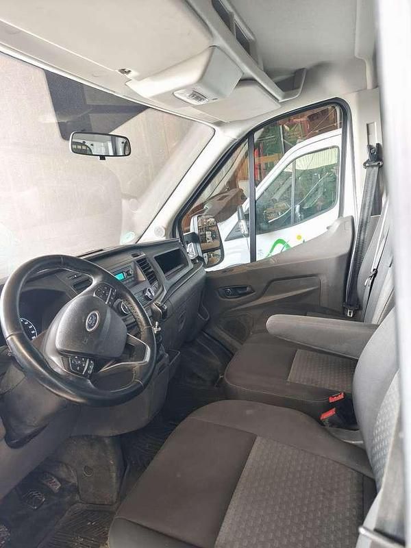 Gebraucht Ford Transit Trend 131 PS (96 kW) 2020 Weiß Van