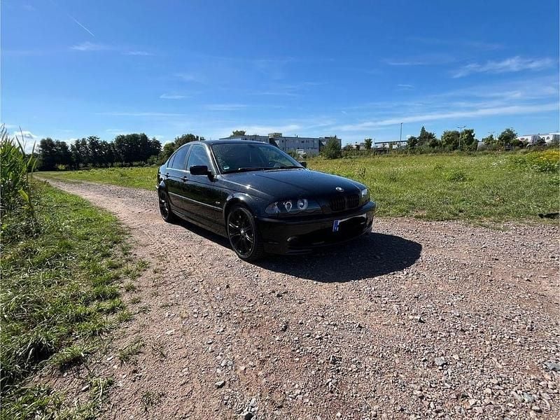 Schwarz Gebraucht 1998 BMW 328 M Sport Limousine | 8.999 € (Etwas zu teuer) - Bild 1/4