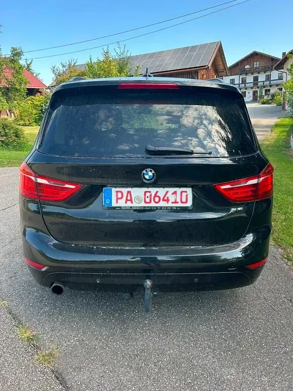 Gebraucht BMW 218 Advantage 136 PS (100 kW) 2015 Schwarz Kombi