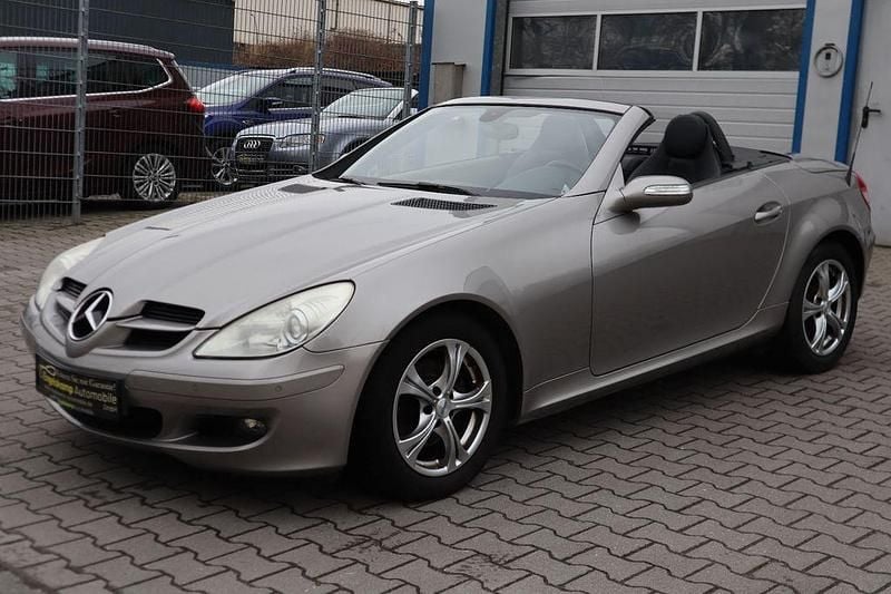 Gebraucht Mercedes SLK200 163 PS (119 kW) 2006 Silber Cabrio