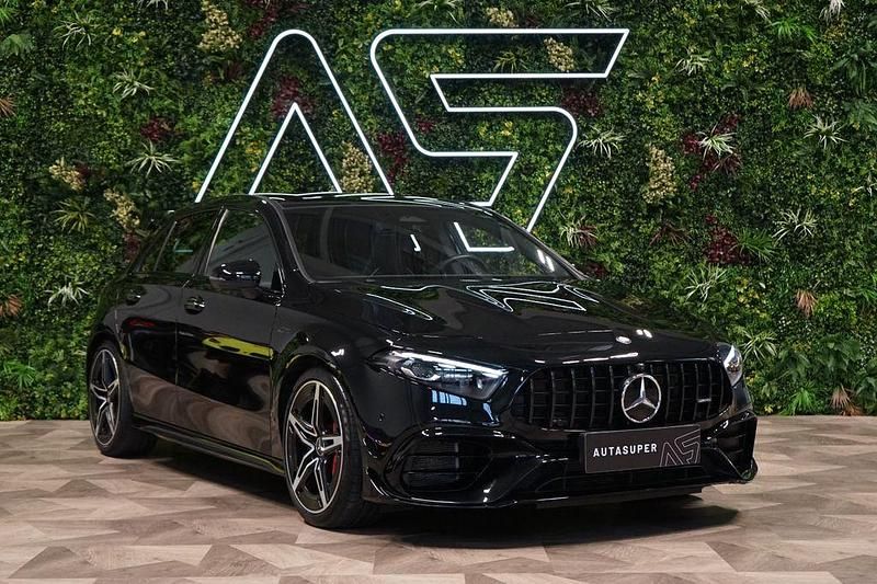Schwarz Gebraucht 2024 Mercedes A45 AMG AMG Limousine | 63.200 € (Teuer) - Bild 1/3