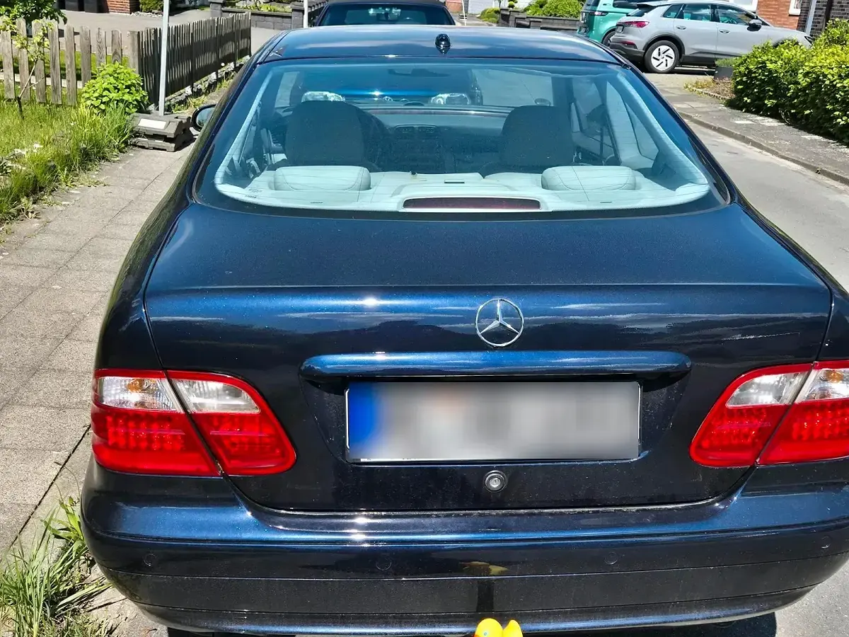 Gebraucht Mercedes CLK320 218 PS (160 kW) 2001 Blau Coupé