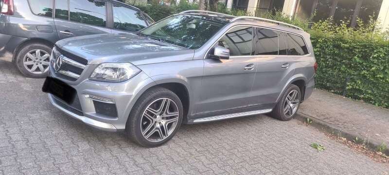 Grau Gebraucht 2016 Mercedes GL350 SUV | 27.000 € (Fairer Preis) - Bild 1/4