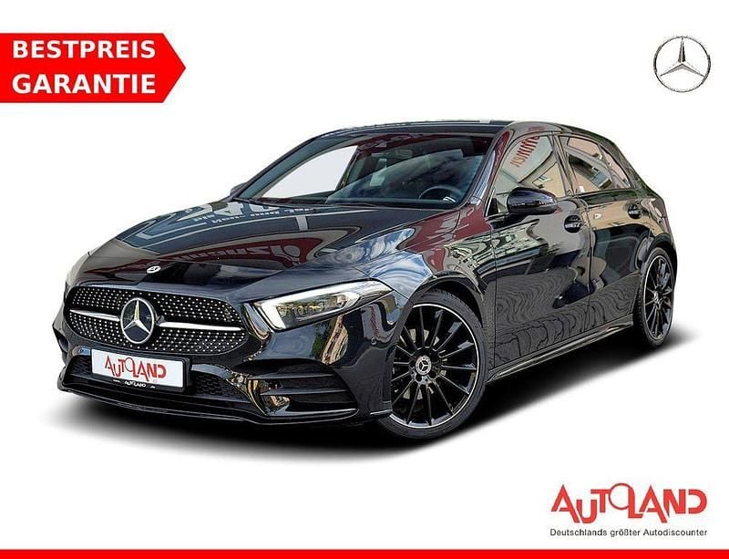 Schwarz Gebraucht 2018 Mercedes A200 AMG line Limousine | 25.990 € (Fairer Preis) - Bild 1/4