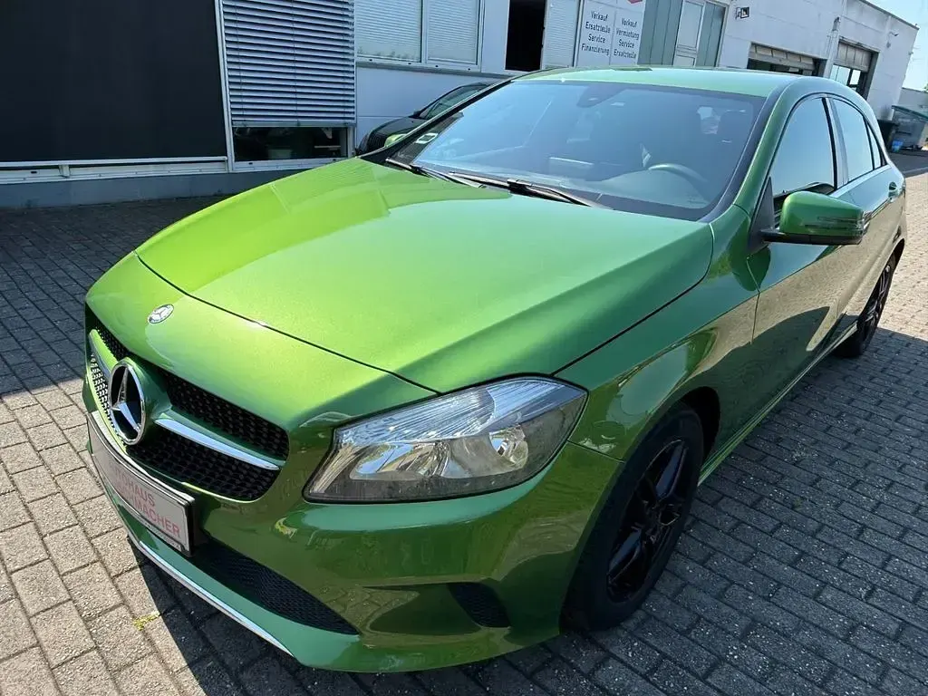 Gebraucht Mercedes A160 102 PS (75 kW) 2016 Grün Kleinwagen