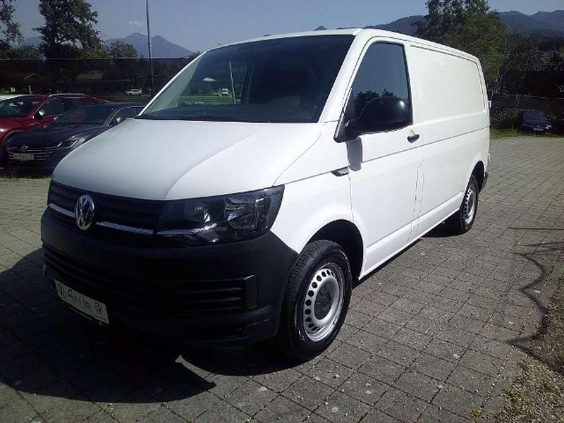 Gebraucht VW Transporter 84 PS (61 kW) 2019 Candyweiß Van