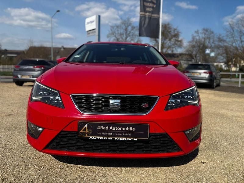 Gebraucht Seat Leon ST FR 150 PS (110 kW) 2015 Rot Kombi