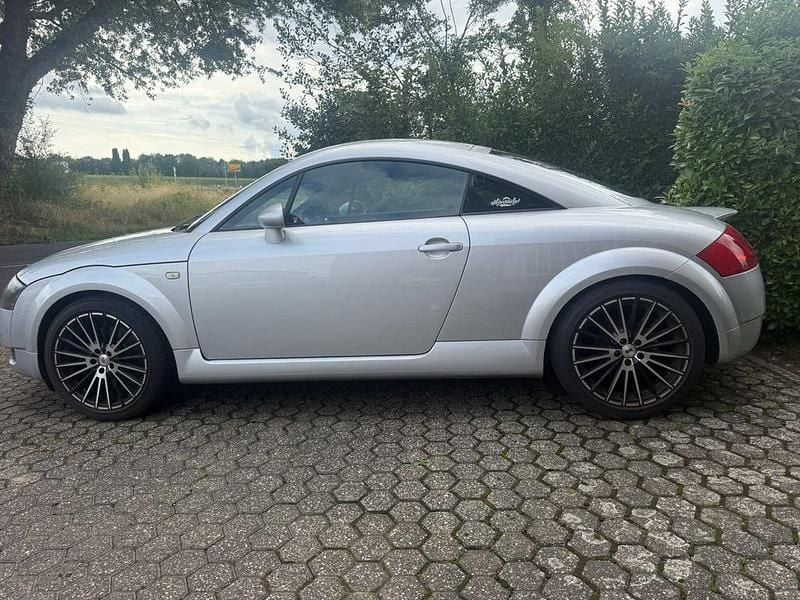 Silber Gebraucht 1999 Audi TT Sport Coupé | 4.200 € (Superpreis) - Bild 1/3