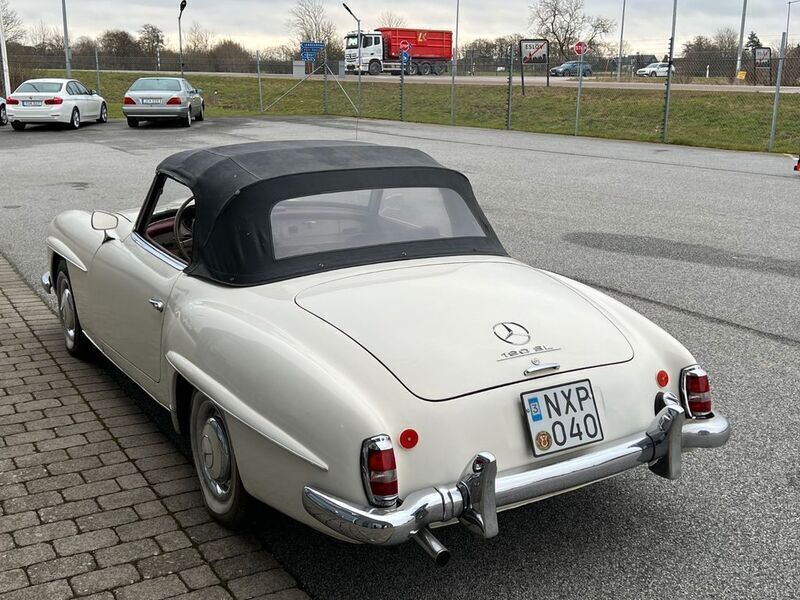 Gebraucht Mercedes 190 105 PS (77 kW) 1961 Weiß Limousine