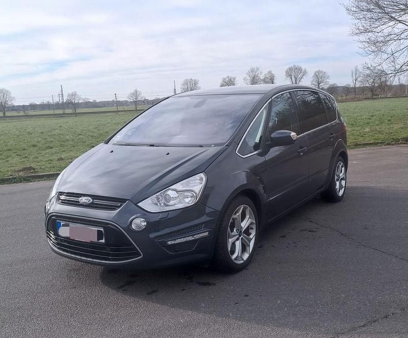 Gebraucht Ford S-MAX S 140 PS (102 kW) 2014 Grau Van / Kleinbus